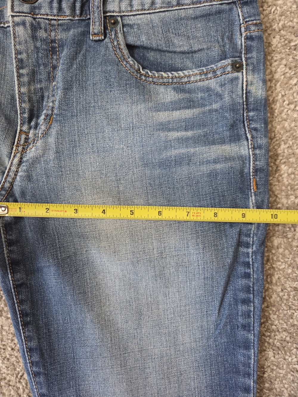 Calvin Klein Midrise Bermuda Jeans Shorts 28/6 98% Cotton Faded Wash Cuffed - Picture 4 of 10